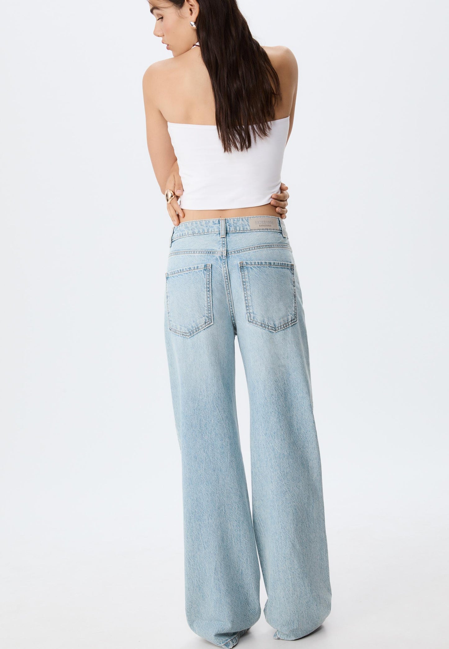 Straight-fit jeans with rhinestones