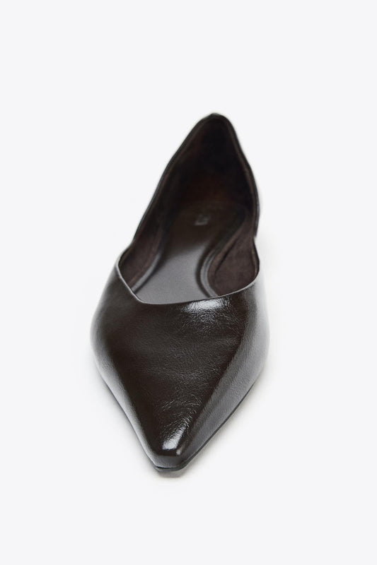 POINTED FLAT SHOES