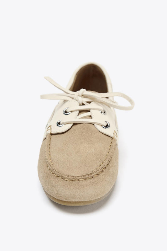 CONTRAST SUEDE LACE-UP MOCCASINS